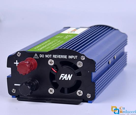 Invertor Auto 12V 220V, BLIROWIN<sup>®</sup>, putere convertor 300W cu unda sinusoidala pura, putere de supratensiune 600 W, eficienta 85%, 1 iesire 220 V, 1 iesire USB