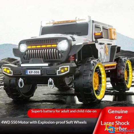 Masinuta electrica SUV pentru copii, 2 locuri, 4 motoare 550,  4x4, baterie 12V 7Ah, suspensii hidraulice, telecomanda pentru parinti, lumini LED, Bluetooth, Roti EVA, scaun piele ecologica, 137 x 77 x 74 cm, culoare gri